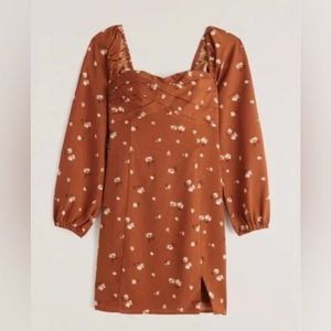 Abercrombie & Fitch Long Sleeve Draped
Bodice Floral Mini Dress RustOrange Small